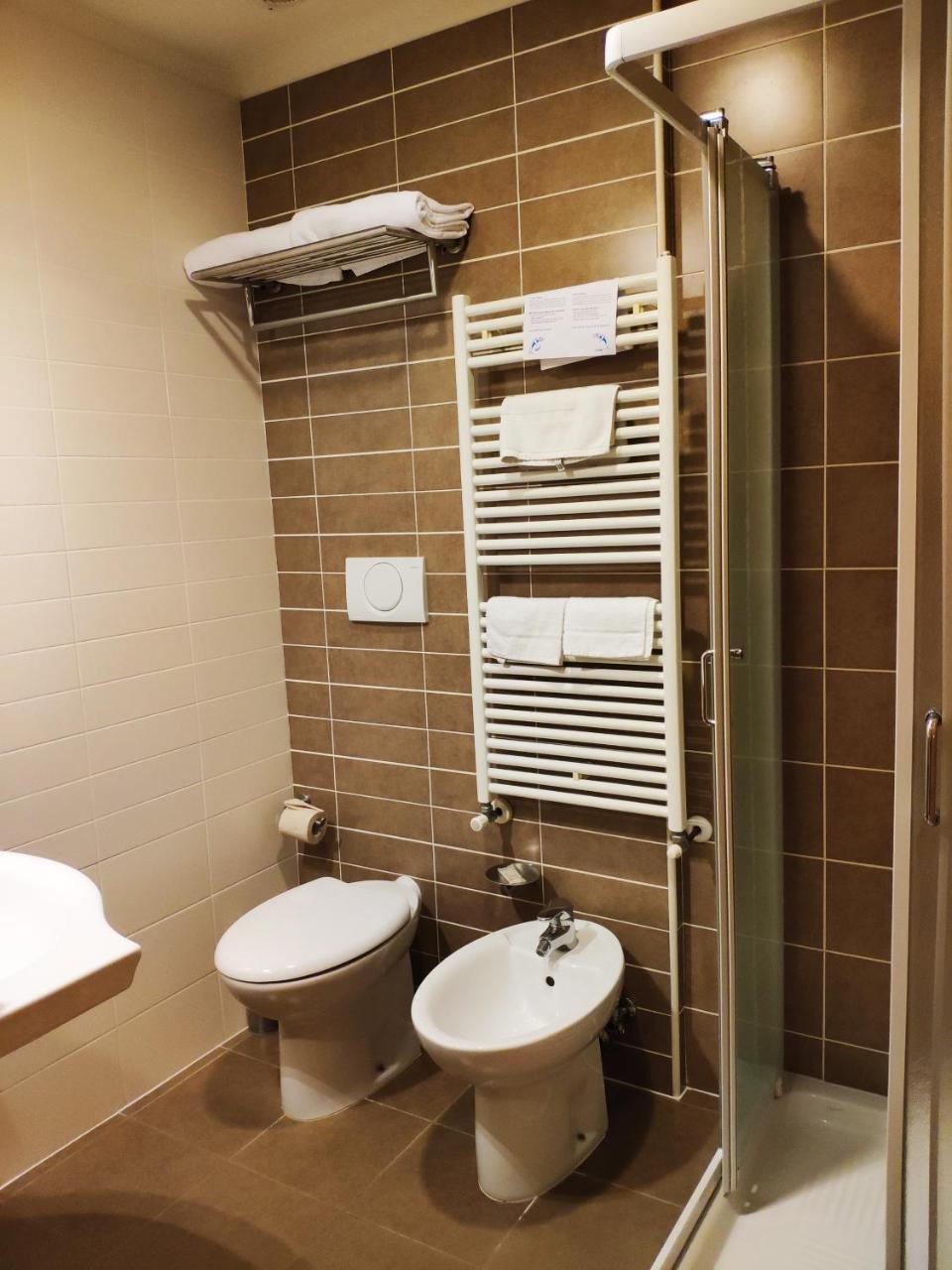 Economy Double Room,750426125:JPEG